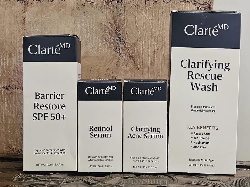 Verified customer photo — Zoya K. from Karachi with Clarté MD Clarifying Acne Serum